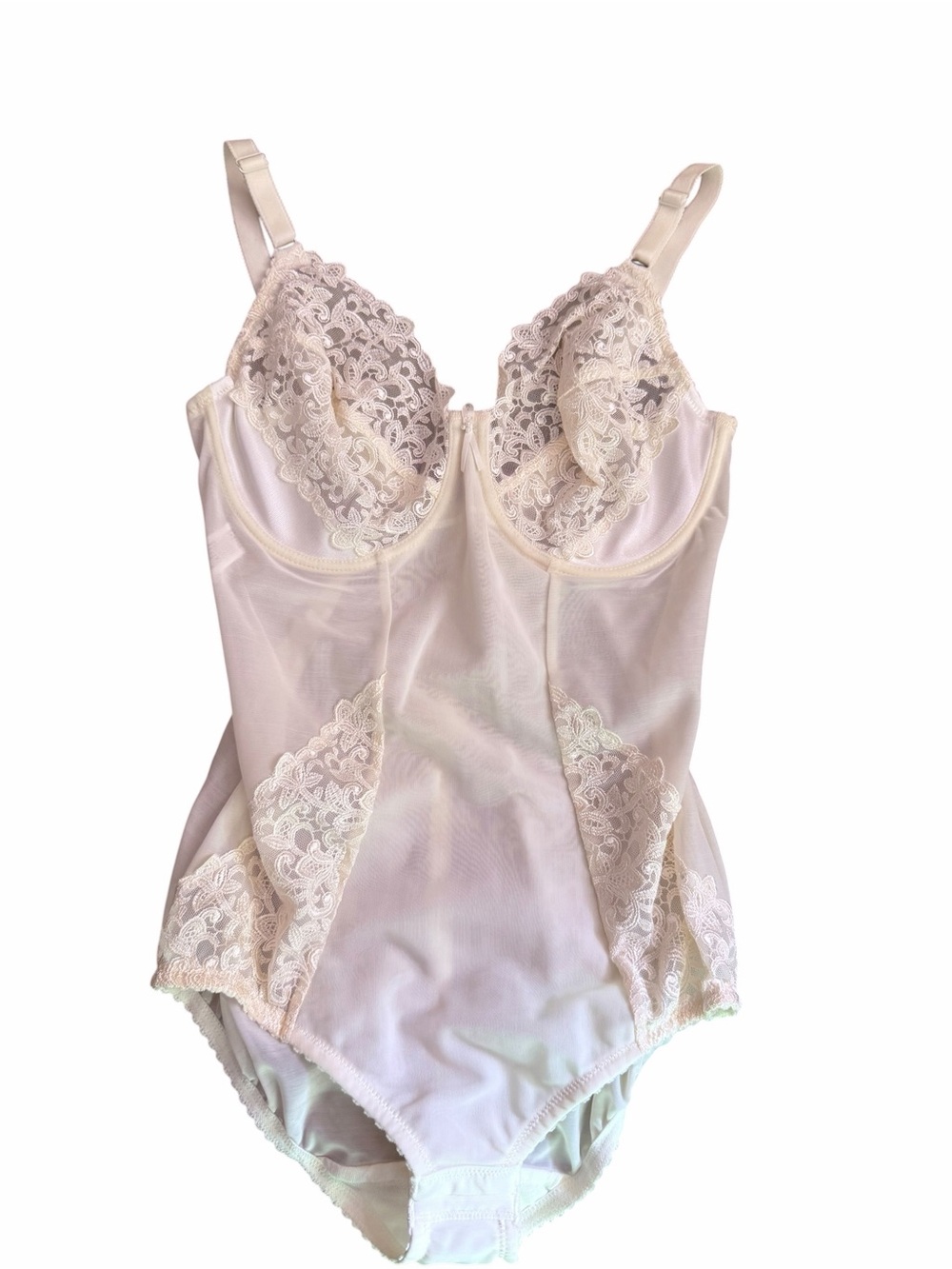 Wacoal Lace-Trim Bodysuit Shapewear in white